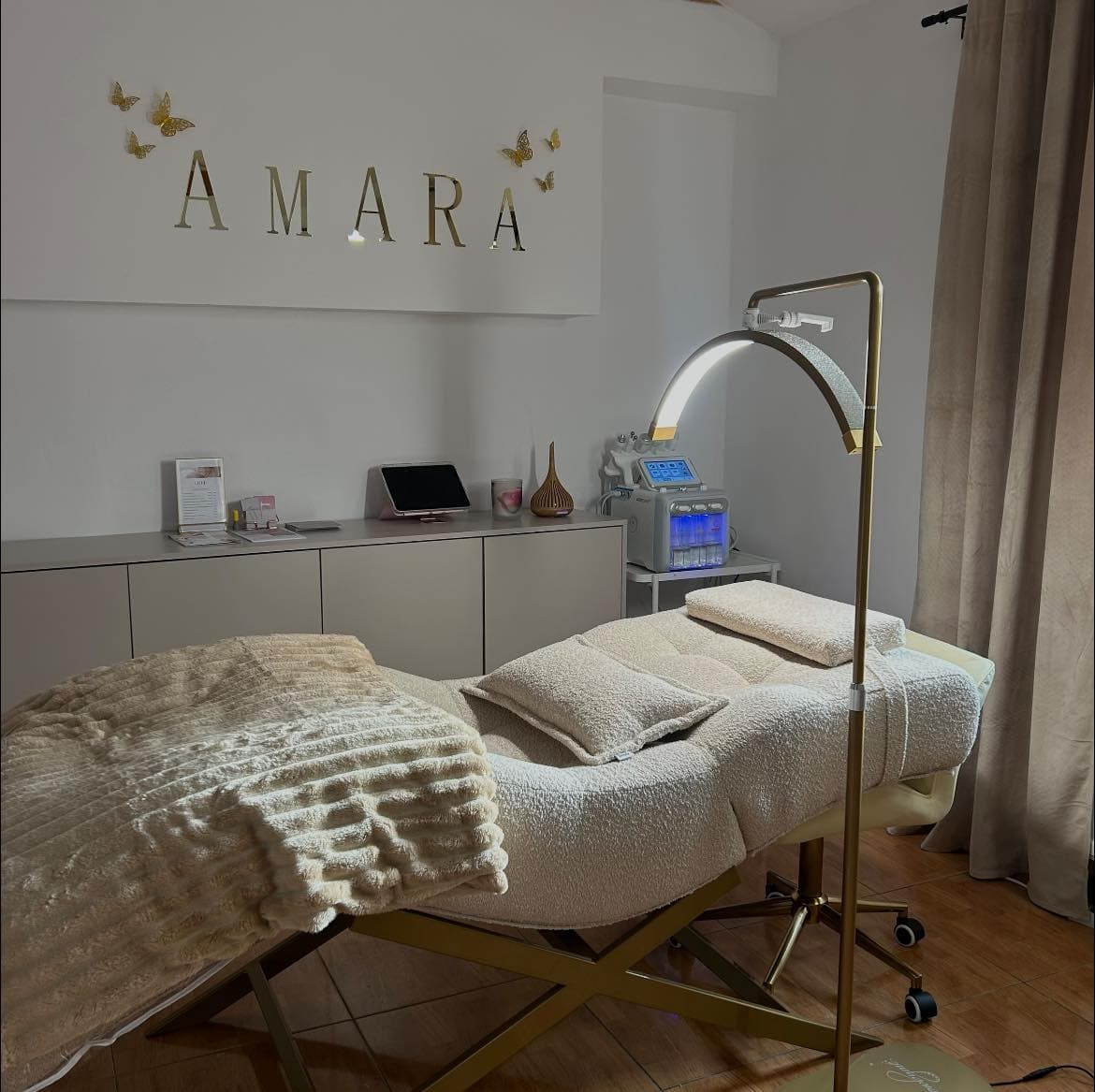 Amara Beauty Studio — interiér
